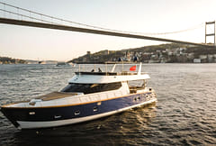 Teknede İş Yemeği